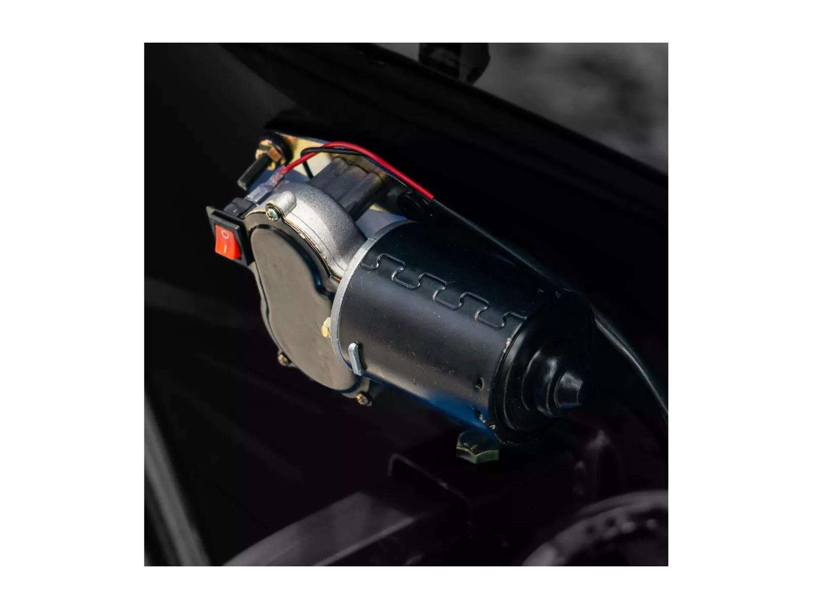 Motor ștergător