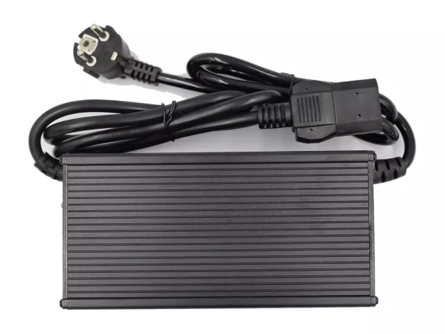 Incarcator AMR 400 72V80AH (40150940W)